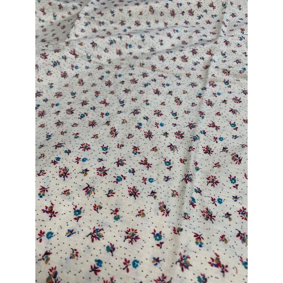 Marcus Bros Textiles Cotton Fabric 22" Long x 44" Wide Floral Pattern - Picture 4 of 5